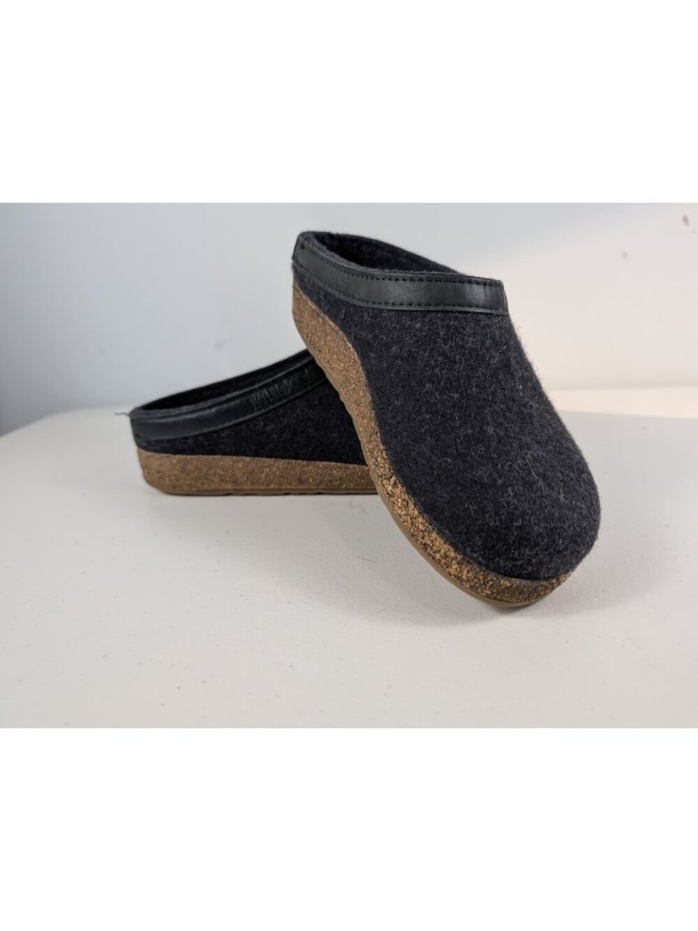 Haflinger Grizzly Torben Clogs in black women's size 5